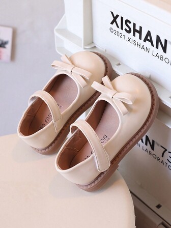 儿童女童平底鞋黑色软底防滑鞋米色小皮鞋