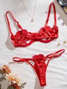 2 件套女士高级内衣套装 - 心形镂空聚拢文胸和内裤，适合情人节和蜜月浪漫