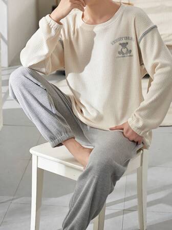 秋冬简约男士长袖上衣裤睡衣套装，简约可爱小熊印花图案，舒适透气亲肤面料，秋季衣服