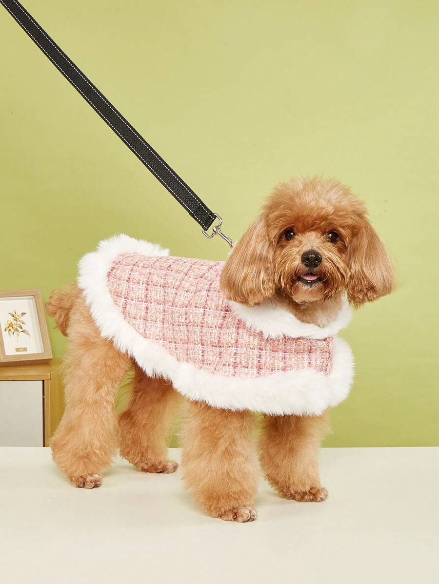 1 pièce de petit/moyen manteau en peluche pour chien ou chiot, avec motif à carreaux classique, élégante tenue d'hiver avec laisse assortie