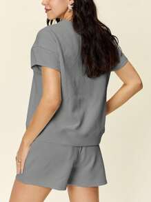 Women's Casual Two-Piece Set Loose-Fit Short Set Relaxed Style 2-Piece Outfit Solid Color Textured Knit Fabric Short Sleeves Loose Fit Crew Neckline Drawstring Waist Short With Pockets Summer Season Soft And Breathable Perfect For Lounge Wear - 灰色 - 查看 3