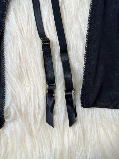 Verleidelijke Zwart Lingerie Geborduurde Doorschijnende Underwear Set, Rave view 9