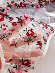 Women Sexy Embroidered Lingerie Set - White - View 5