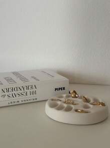 1pc Round Asymmetrical Jewelry Display Tray Gypsum Silicone Mold, DIY Jewelry Storage Tray Mirror Surface Silicone Mold, Home Decor Storage Epoxy Resin Casting Mold - White - View 7