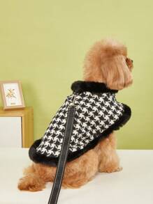 1 pièce de petit/moyen manteau en peluche pour chien ou chiot, avec motif à carreaux classique, élégante tenue d'hiver avec laisse assortie