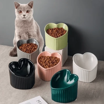 1个心形陶瓷猫碗，加高倾斜式猫粮碗，防呕吐水碗，保护颈部