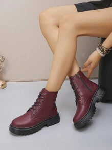 1 Paar Damenstiefel für Herbst/Winter, Stiefel mit rundem Zeh, Schnürung, Lederoberseite, wasserdicht, seitlicher Reißverschluss, leicht, rutschfeste dicke Sohle, Schnallengurt schwarze Knöchelstiefel