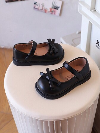 Kids' Flat Shoes, Girls' Black Soft Sole Non-Slip Leather Shoes'