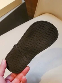 Kids' Flat Shoes, Girls' Black Soft Sole Non-Slip Leather Shoes'