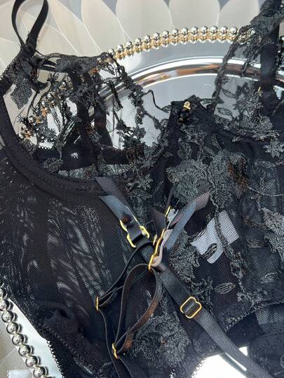 Verleidelijke Zwart Lingerie Geborduurde Doorschijnende Underwear Set, Rave view 10