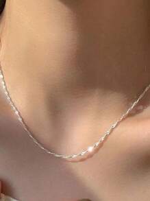 Twisted Laminated Ribbon Choker Necklace In 925 Silver Plated - Silver - View 2