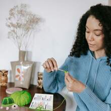 Kit de tejido de tortuga, kit de ganchillo Conjunto de manualidades de animales positivos con tutorial paso a paso, idea de regalo perfecta para entusiastas de las manualidades (accesorios en color aleatorio) Kit de ganchillo Amigurumi con manual de instrucciones y enseñanza en video