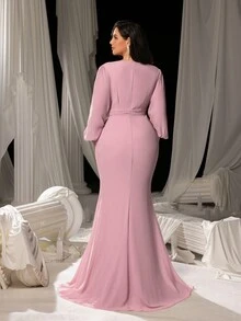 Faeriesty 曲线赋能大码V领晚礼服，灯笼袖和雕塑美人鱼下摆——永恒的拖地长礼服，适合婚礼、正式晚会、颁奖典礼、歌剧之夜和高调的慈善活动 - 藕粉色 - 查看 3
