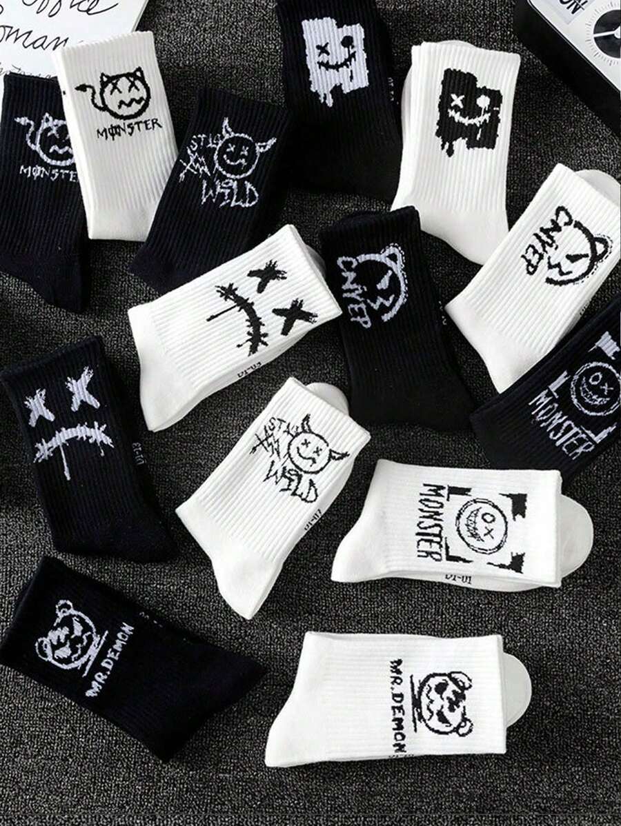 5 Pairs Assorted Men Crew Socks, Ghost Face Graphic, Suitable For Spring/Autumn, Basketball, Everyday Wear, Black & White, Fall - Multicolor - View 1