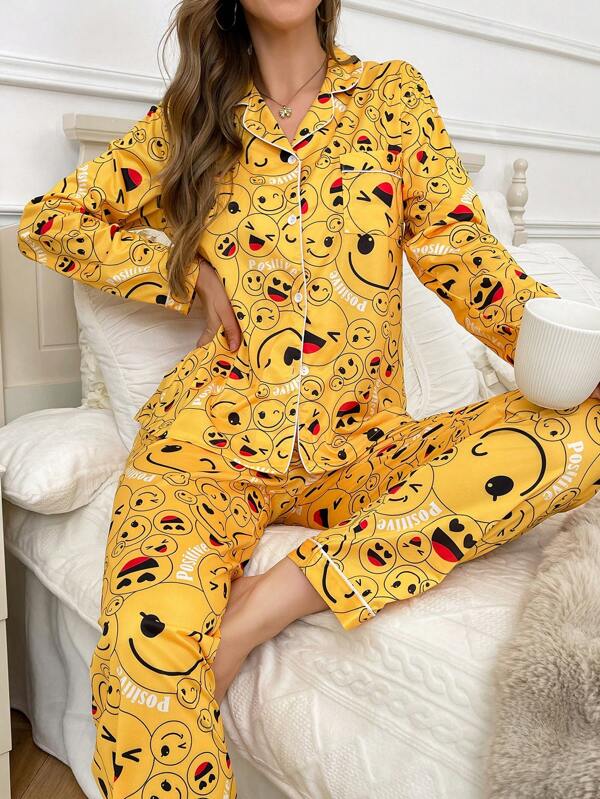 2 piezas/Conjunto Pijama de mujer de manga larga con estampado de cara sonriente en todo el Body y cuello de solapa