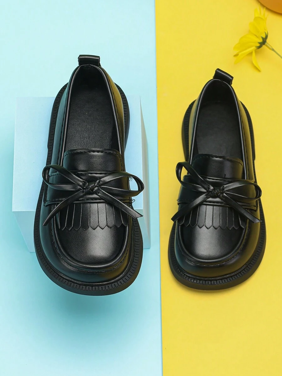 1 Pair Kids Girls' Classic Korean Slip-On Loafers, Fringed Bowknot Patent Leather Breathable Odor-Resistant British Style Dress Shoes For School, Stage Performances, Fashion, Comfort, Anti-Slip Durable Soles