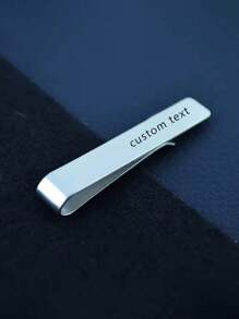 1 pieza Clip de corbata personalizado con nombre, Gemelos de acero inoxidable con letra personalizada, Broche de solapa para boda, Accesorio de moda de caballero, Regalo para hombre, Estilo sencillo, Oro, Plata, Elegante, Colorido, Vintage, Sencillo, Unisex, Casual, Lindo, Personalizado, Único, Regalo ideal para él, Regalo ideal para ella, Ella, Novio, Novia, Papá, Mamá, Familia, Amigos, Para aniversarios, Para cumpleaños, Para graduación, Para baile de graduación, Para fiestas, Temporada de baile de graduación
