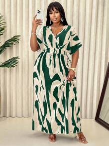 Vestido de manga corta con cuello en V, estampado total y envolvente cruzado en talla grande (Patrón floral aleatorio) para verano