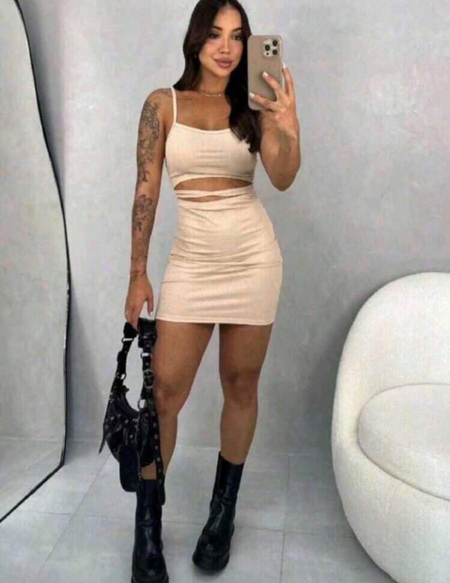 Women's Ribbed Dress With Front Opening And Shaping - 米色 - 查看 1