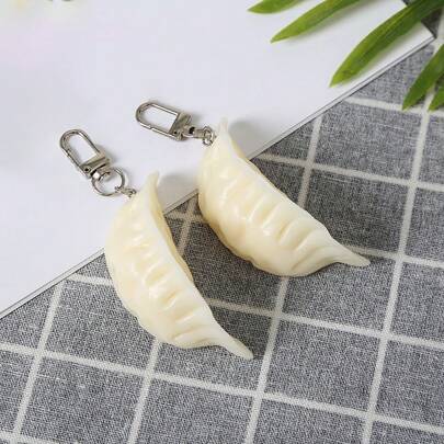 1pc Creative & Fashionable Dumpling Shaped Keychain, Zinc Alloy Realistic 3D Food Dumpling Keyring, Car Keys Pendant & Bag Charm, Ideal For Gifting And Daily Use Car Accessories School Cute Goth Y2k