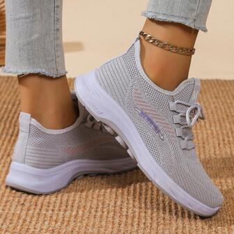 2024春秋新款软底透气跑步鞋女士休闲旅行运动鞋百搭舒适妈妈鞋
