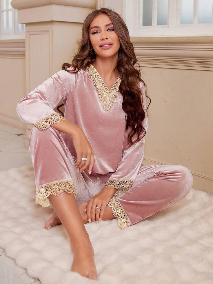 2 件套女士天鹅绒宽松睡衣，带蕾丝花边，适合秋冬季居家使用 - 粉色 - 查看 1