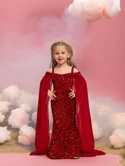 年轻女孩露肩斗篷袖亮片贴花鱼尾下摆华丽连衣裙