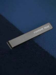 1 pieza Clip de corbata personalizado con nombre, Gemelos de acero inoxidable con letra personalizada, Broche de solapa para boda, Accesorio de moda de caballero, Regalo para hombre, Estilo sencillo, Oro, Plata, Elegante, Colorido, Vintage, Sencillo, Unisex, Casual, Lindo, Personalizado, Único, Regalo ideal para él, Regalo ideal para ella, Ella, Novio, Novia, Papá, Mamá, Familia, Amigos, Para aniversarios, Para cumpleaños, Para graduación, Para baile de graduación, Para fiestas, Temporada de baile de graduación