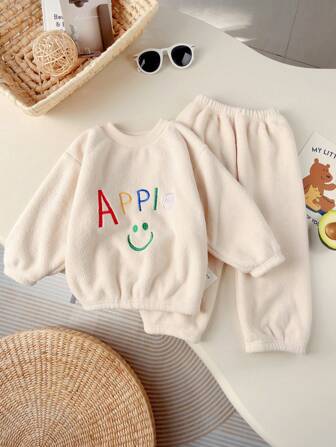 2pcs Young Girl Embroidered Letter Warm Winter Sleepwear Set, Thermal Lined Pajamas For Boys And Young Girls, Fall/Winter
