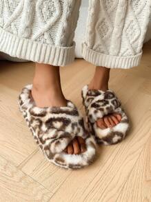 Women's Leopard Print Plush Slippers, Soft Sole, Closed Toe, Warm House Slippers, Outdoor Fashion Fur Slide Slippers, Wide Strap, Soft & Skin-Friendly Faux Fur Leopard Pattern Sandals - Leopard Beige - View 2