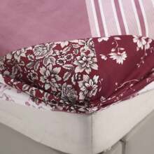 3pcs Floral Printed Washed Bedding Set[1 Fitted Sheet + 2 Pillowcases],No Comforter. [Random Pillowcase Color]. Without Filling. Soft & Comfortable. Suitable For Bedroom, Hotel, Dormitory, School, Homestay.