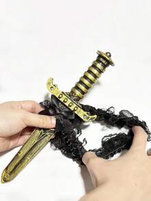 Bộ 2 đai garter có nơ và đồ giả, bao gồm 1 miếng dán, vòng chân bằng ren có nơ và bao da chân kiếm, thích hợp cho trang phục hóa trang Halloween, được các quý cô ưa chuộng, màu đen - nhiều màu - Xem 4