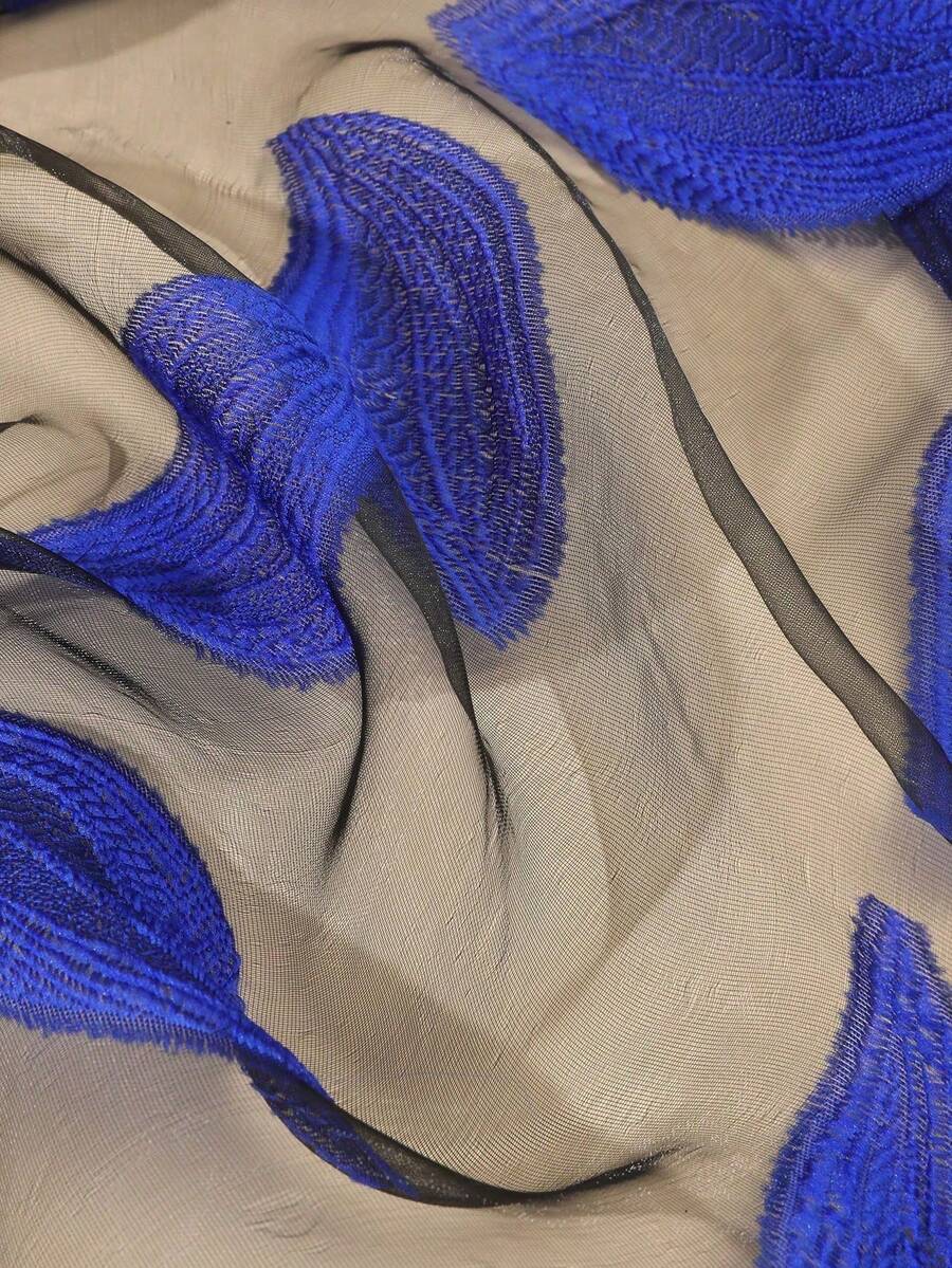 CutOut Leaf Pattern Long Scarf, Suitable For Daily Outfit Pairing