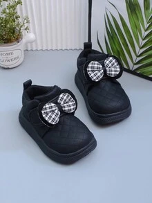 1 Đôi bốt đế mềm chống trượt bền chắc thời trang thường ngày cho bé, thích hợp cho các buổi họp mặt gia đình, hoạt động ngoài trời, với chất liệu mềm mại và đế dày - màu đen - Xem 3