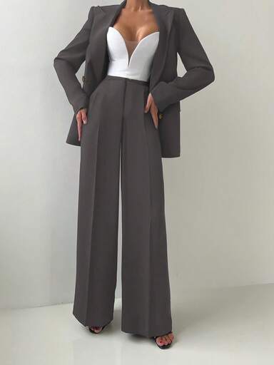 Costume femme élégant casual, veste blazer et pantalon droit, automne/hiver, convient pour le travail et les affaires, avec épaulettes