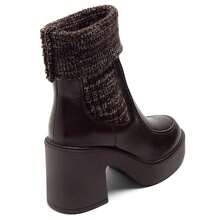 Cette Botte Cheville Ornée D'un Revers En Tricot - Brown - View 4