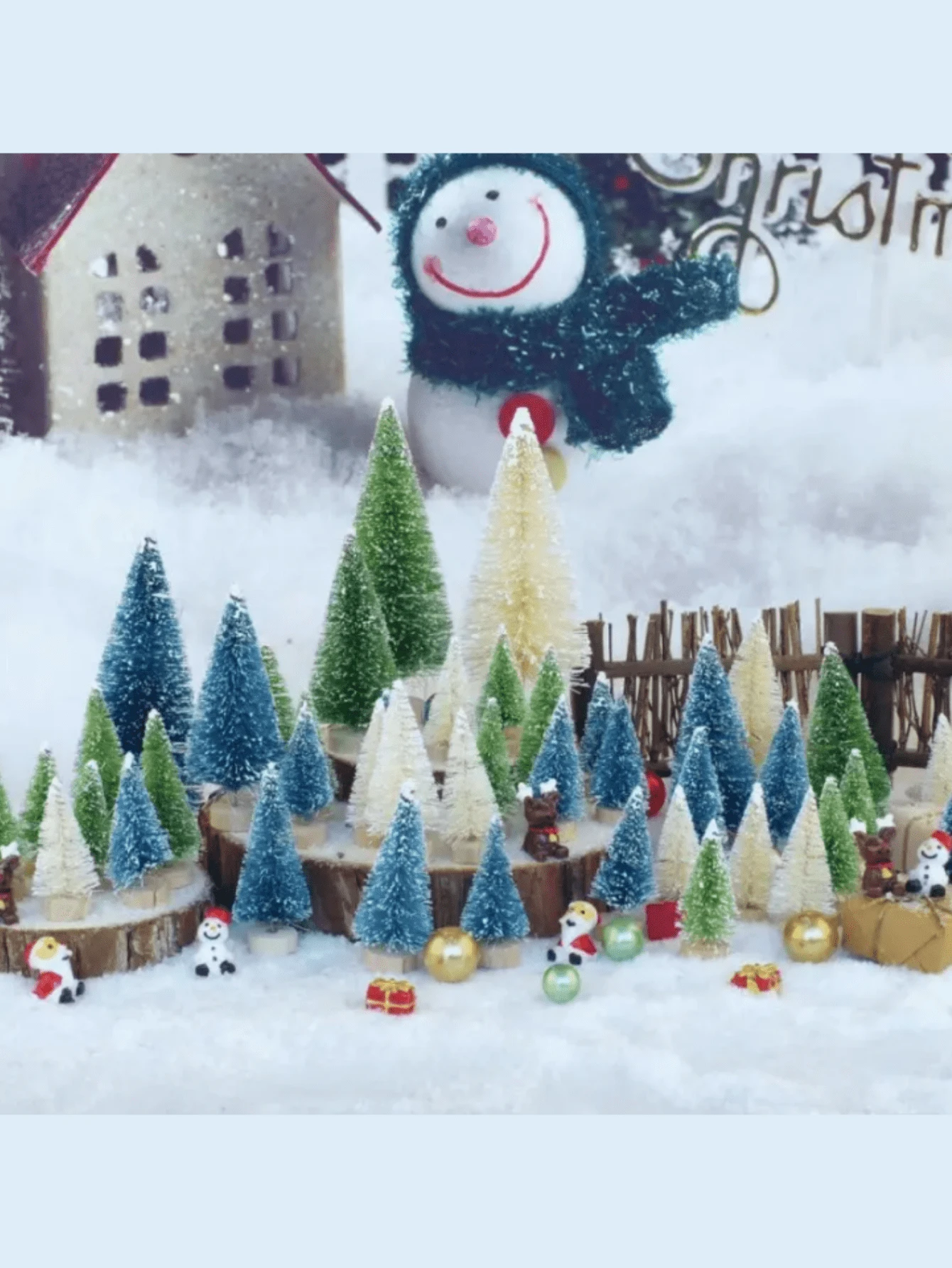 5 件迷你圣诞村树瓶刷树剑麻雪森林树带圣诞花环，圣诞树圣诞装饰品小雪松家居人造桌面装饰最佳礼物 - 彩色 - 查看 1