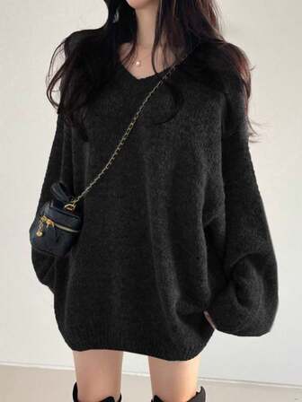 女式宽松舒适V领落肩长袖休闲毛衣，纯色，秋冬
