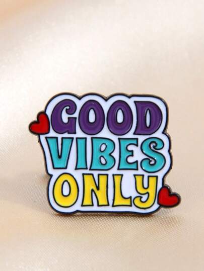 1枚时尚迷人的“Only Good Vibes”字母珐琅胸针，适合别在背包和衣服上，独特的女士翻领别针/领夹