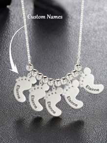 Collier personnalisé avec prénom. Collier pendentif personnalisé avec gravure de pieds de bébé. Pendentif en acier inoxydable pour famille, garçons, filles, enfants. Bijou personnalisable avec 1 à 5 prénoms. Cadeau d'anniversaire, cadeau de Noël