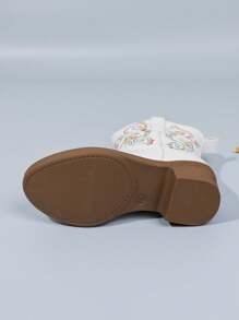 1 双儿童刺绣装饰舒适透气百搭时尚尖头高跟休闲派对拼接撞色短踝靴