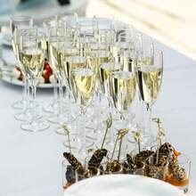 5 盎司牢不可破可重复使用的塑料香槟长笛杯，适用于婚礼、周年纪念、生日派对、圣诞节庆典、葡萄酒储存容器、房间装饰，可用于饮用水、咖啡等，适用于厨房、餐厅、酒吧、派对、聚会、男朋友礼物、父亲礼物、圣诞派对、圣诞装饰礼物、情人节礼物 - 透明 - 查看 6