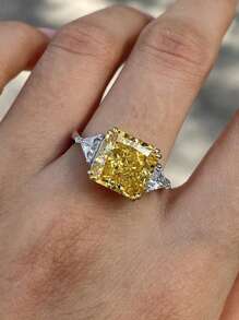 一枚5克拉高亮度黄钻戒指，纯银打造，奢华浪漫，设计独特，适合晚宴、约会等各种场合，是送给女性的精致珠宝礼物，也是生日的理想之选。 - 銀色 - 查看 3