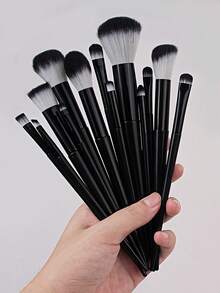 25支/13支/8支/6支/1支化妆刷套装，包含20支化妆刷、散粉刷、腮红刷、高光刷、眼影刷、睫毛膏刷、眼线刷、轮廓刷；6个三角粉扑（用于定妆粉）、柔软三角海绵粉扑（用于散粉、身体粉、粉底液混合）；8个美妆蛋；1个防水化妆品收纳桶。套装包含：化妆刷套装、化妆刷套装、化妆刷套装、全套化妆刷、化妆刷套装、全套化妆工具、化妆刷套装、化妆刷套装、化妆礼盒套装。 - 黑色 - 查看 2