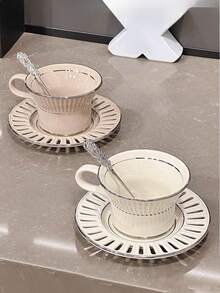 Bộ tách cà phê và đĩa sứ cao cấp cho cặp đôi, thiết kế tinh tế. Bộ tách trà hoa viền vàng cổ điển và cốc gia đình/tách cà phê, có thể dùng làm tách trà chiều hoặc cốc đựng nước, món quà lý tưởng cho sinh nhật phụ nữ - Bộ cốc và đĩa tinh tế. - Xem 7