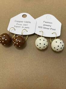 Dos pares de un conjunto o un par en negro y un par en blanco, etc., un par de opciones con un diseño simple y de moda, pendientes de aleación a lunares, un par adecuado para que las mujeres los usen en el día a día. - Multicolor - Ver 21