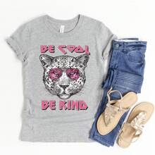 Sea genial, sea amable. Leopardo | Cuello redondo de manga corta para jóvenes