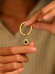 1pc Customizable Projection Keychain, Integrated Photo & Flower Design, Fashionable Personalized Pendant, Anniversary/Christmas Gift