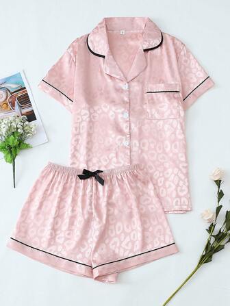 2 件套缎面短袖上衣带领和蝴蝶结短裤女士睡衣套装，豹纹家居服夏季，两件套