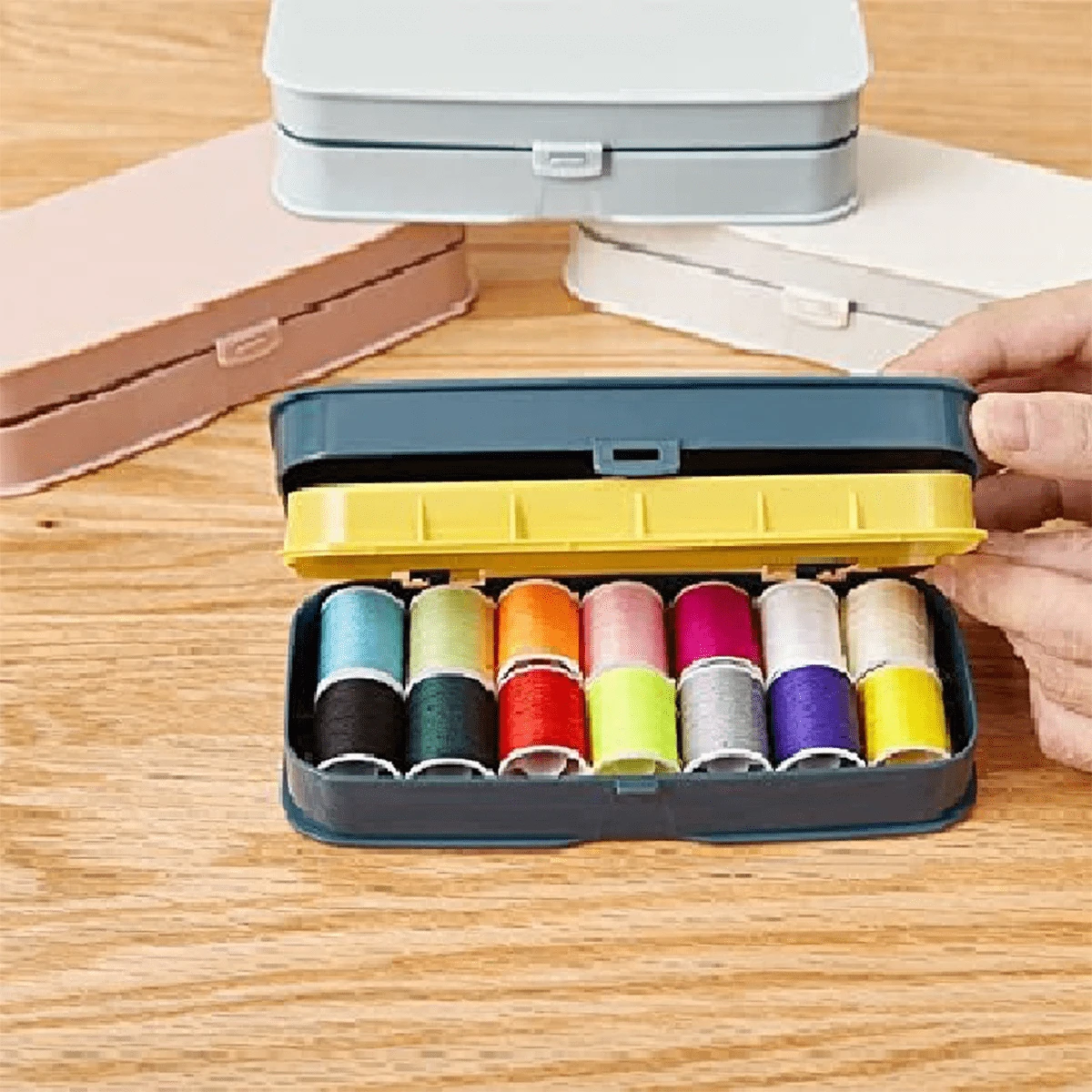 Solid Color Minimalist Sewing Kit With Case Repair Kit For Adults And Children Sewing Supplies, Needle And Thread Kit For Sewing Traveling Family Daily Or Emergency Kit - 淺藍色 - 查看 1